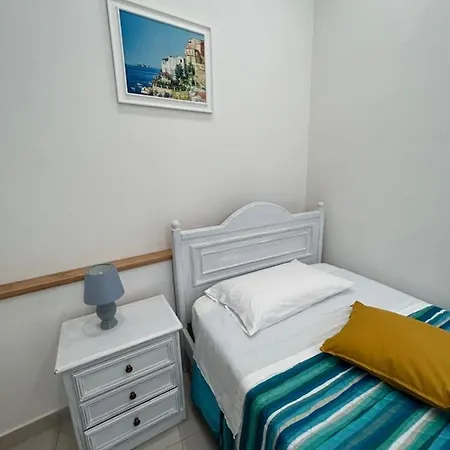 فندق مبيت وإفطار Vesuvia Luxury Living 3*
